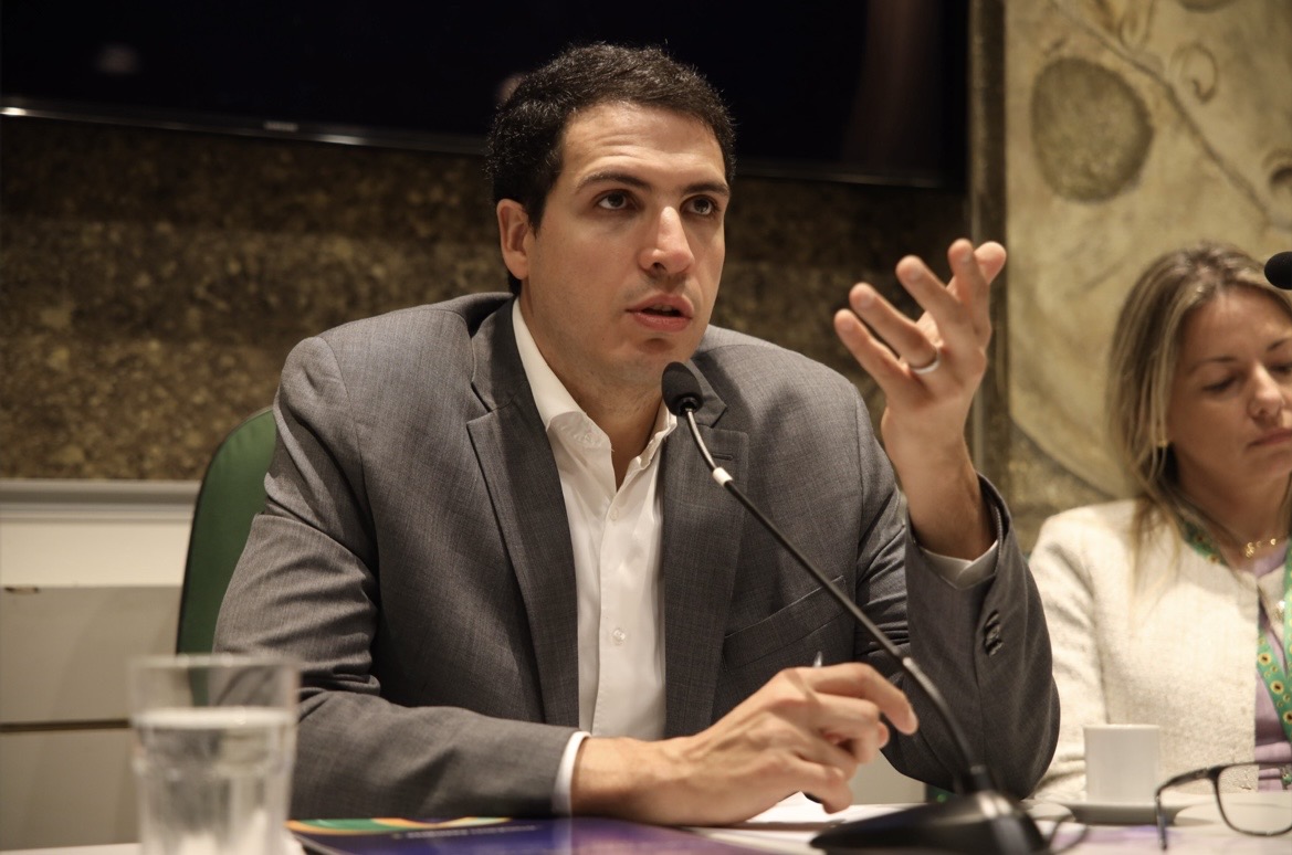 Câmara do Rio debate educação domiciliar após decisão judicial envolvendo família do RS