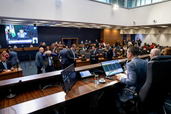 Orçamento de 2027: deputados da Alerj apresentam 470 emendas ao PLDO do governo do estado
