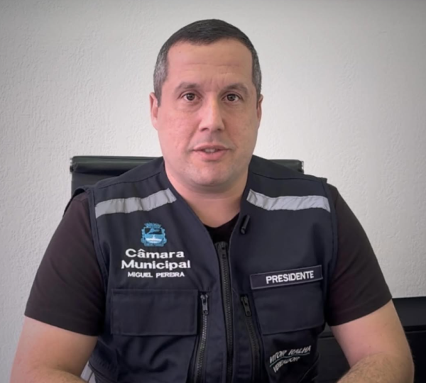 Primo (e inimigo) do ex-prefeito, Vitor Ralha tem mandato de presidente da Câmara de Miguel Pereira cassado