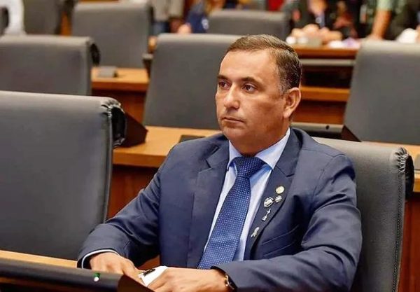 Justiça decide não levar a júri popular o deputado Renato Machado (PT) e outros dois acusados pelo assassinato de jornalista em Maricá