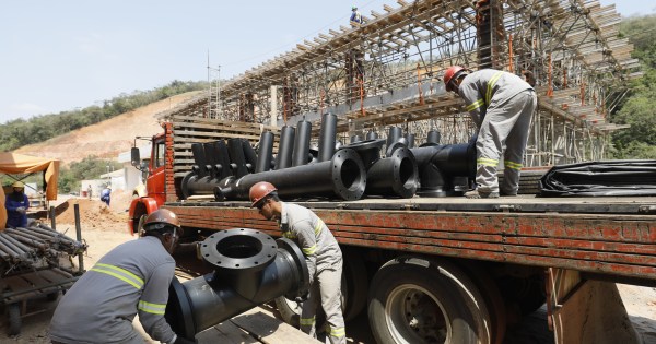 Cedae faz obra na ETA Xerém nesta quinta-feira